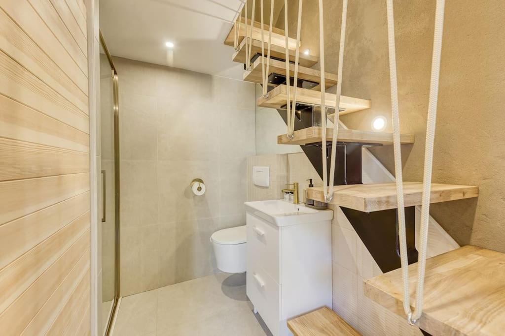 Luxury - Jacuzzi Et Sauna Apartment