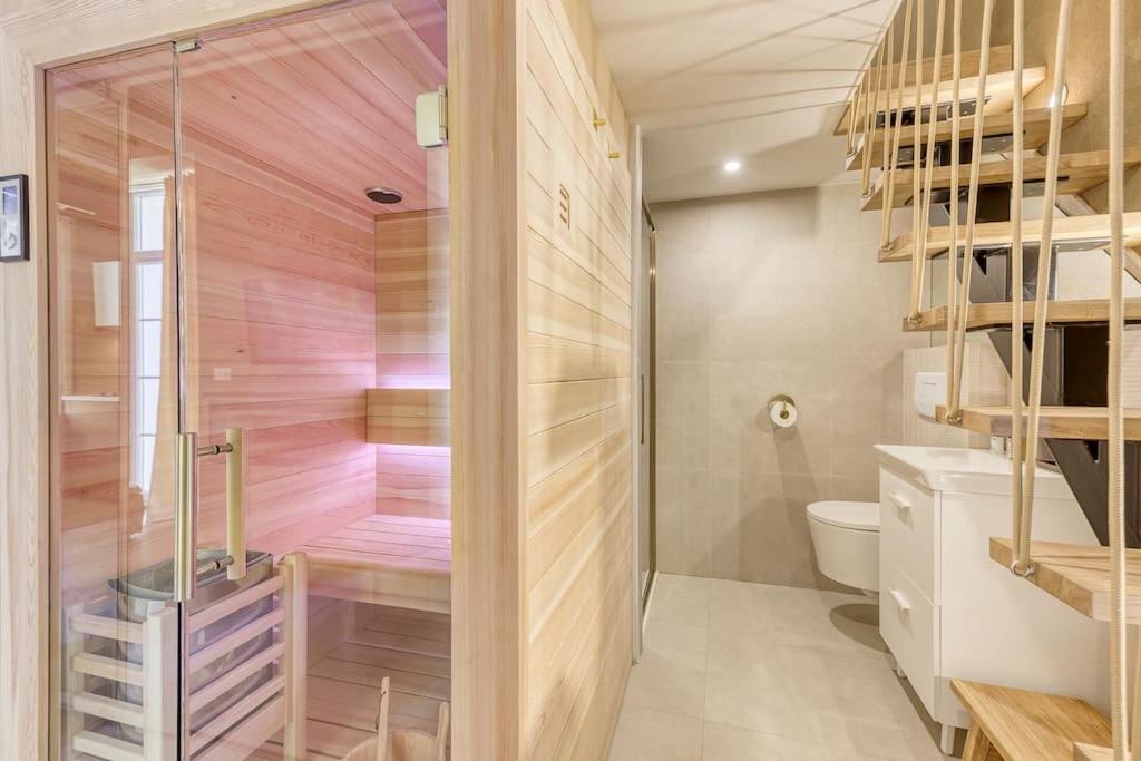 Luxury - Jacuzzi Et Sauna Apartment *