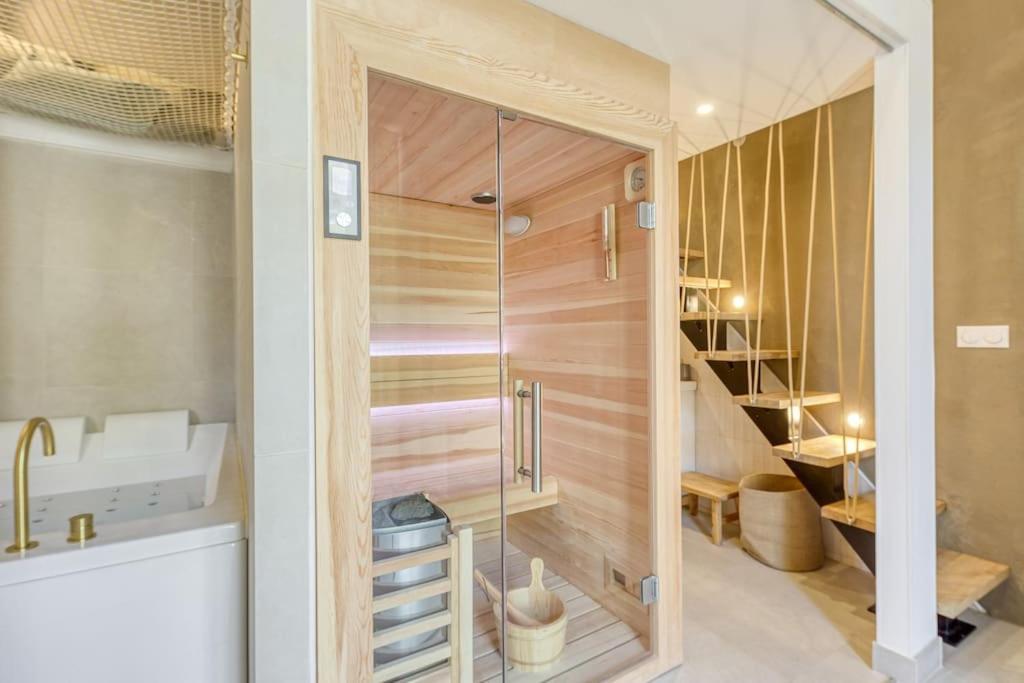 Luxury - Jacuzzi Et Sauna Apartment Arpajon